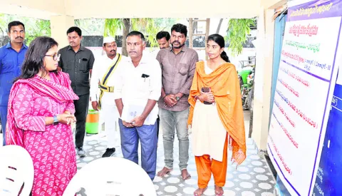 అధికారులు బాధ్యతగా పనిచేయాలి