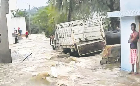 Heavy rain in Palamuru