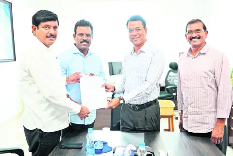 వంతెన పనులకు నిధులు మంజూరు