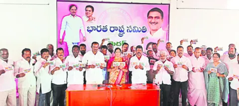కాంగ్రెస్కు ప్రజలు బుద్ధి చెప్పాలి