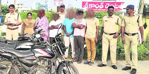 వెంటపడి వేధించాడు..