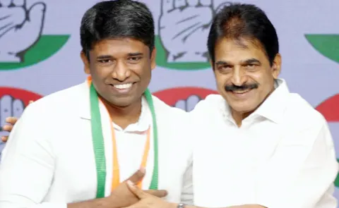 Former IAS Officer Kannan Gopinathan Joins Congress Party