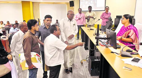 పరిశీలించి.. పరిష్కరించండి