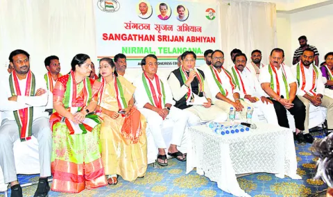 కాంగ్రెస్ పథకాలను కాపీ కొడుతున్న బీజేపీ