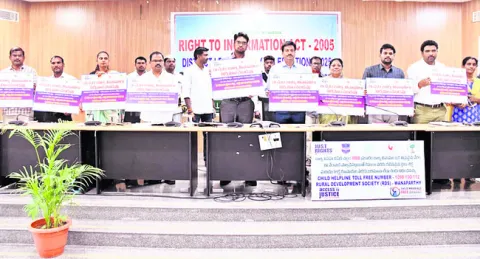 బాల్యానికి ‘బంధనం’