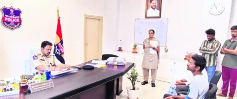 బాణాసంచా విక్రయానికి అనుమతి తప్పనిసరి