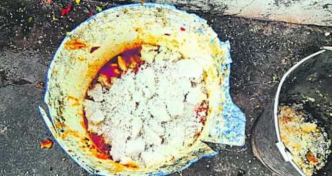 తిన్నారా.. తినలేక పడేశారా..?