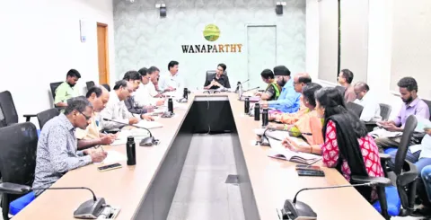 నూనెగింజల సాగును ప్రోత్సహించాలి