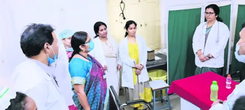 వైద్య సేవలపై ఆరా