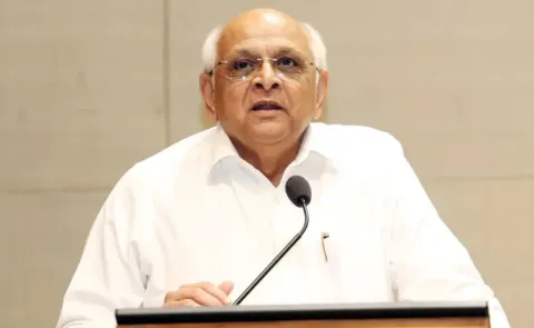 Entire Gujarat Cabinet, except CM Bhupendra Patel, resigns