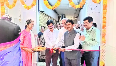 చేనేత వస్త్రాలకు