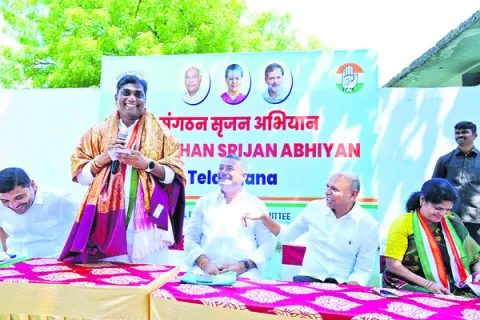 కార్యకర్తలే కాంగ్రెస్ పార్టీకి పునాదులు