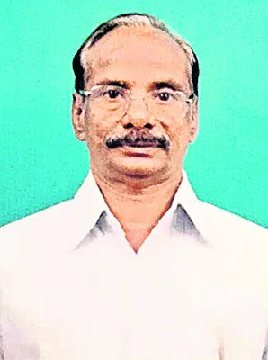 చెరువులో మునిగి రిటైర్డ్ ఉద్యోగి మృతి