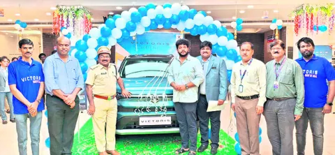 మార్కెట్లోకి న్యూ విక్టరీస్ కారు