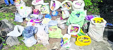 భారీగా మందుగుండు నిల్వలు సీజ్