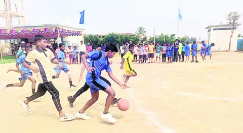 బాస్కెట్ బాల్ జిల్లా జట్ల ఎంపిక