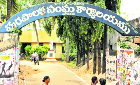 సిండికేట్మయం.. దోపిడీ పర్వం