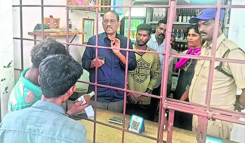 ఎకై ్సజ్ సురక్ష యాప్పై అవగాహన అవసరం