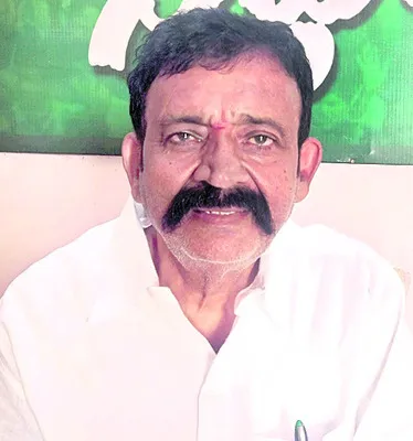 దీపావళి ప్రతి ఇంటా  కాంతులు నింపాలి