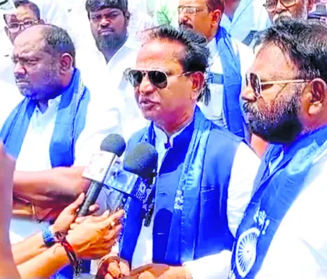 మెడికల్ కళాశాలల ప్రైవేటీకరణ దుర్మార్గం