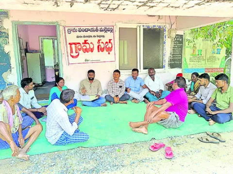 కూలీలకు చేతినిండా పని