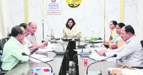 భూ సేకరణ వేగవంతం చేయాలి