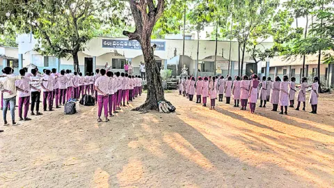 పాఠశాలల్లో స్వచ్ఛత పక్షోత్సవాలు