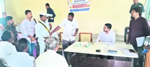 శిక్షణ ఎవరికి ఇవ్వాలి?