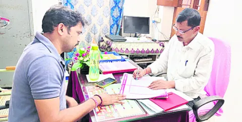 ఏఎస్డబ్ల్యూవోగా ధర్మానంద్గౌడ్ బాధ్యతల స్వీకరణ