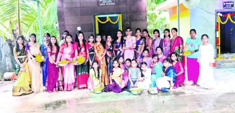 రియల్టర్కు కత్తిపోట్లు