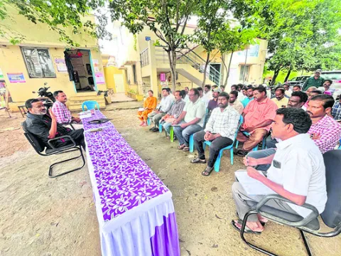 విద్యుత్ సమస్యలపై తక్షణం స్పందించాలి