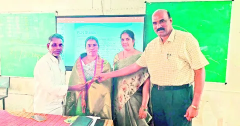 కేజీబీవీల్లో వంద శాతం  ఉత్తీర్ణత సాధించాలి