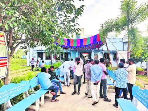 టెండర్ పెంచిన బెల్ట్