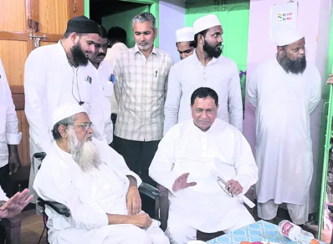 ముస్లింల సమస్యల  పరిష్కారానికి కృషి