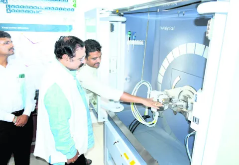 ఎక్స్ఆర్డీ ల్యాబ్ ప్రారంభించిన నిట్ డైరెక్టర్