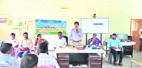 జిల్లాలో 400  కొనుగోలు కేంద్రాలు