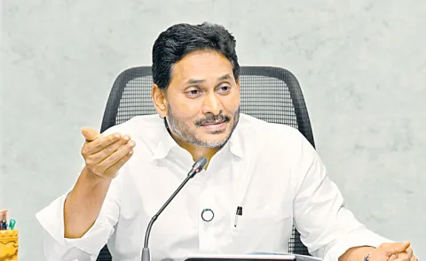 YS Jaganmohan Reddy lashes out at Chandrababu