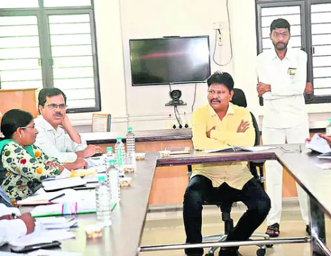 అదనపు పోలింగ్ స్టేషన్లకు ప్రతిపాదనలు