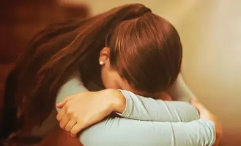 married woman complains on Constable