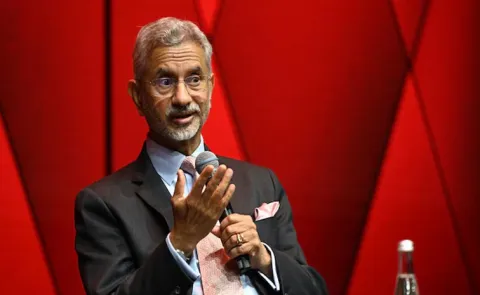 Indian Foreign Minister S Jaishankar fires on America