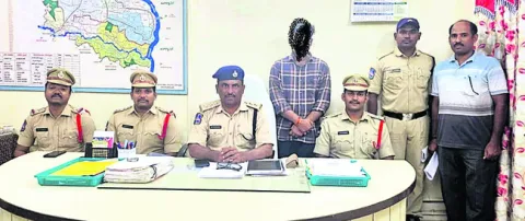 పెట్టుబడుల పేరిట మోసగించిన ఒకరి అరెస్ట్