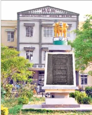 వేటుతో సరి.. పర్యవేక్షణ లేదు మరి!