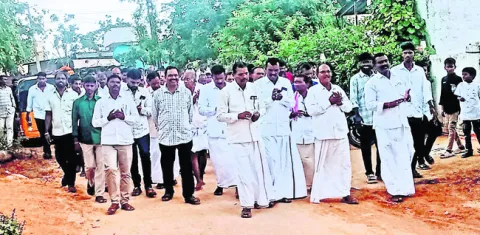 స్వగ్రామంలో గద్వాల అదనపు కలెక్టర్..