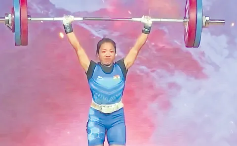 Mirabai Chanu wins silver medal at World Weightlifting Championship