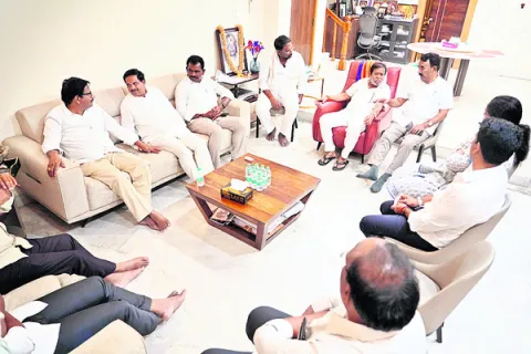 కష్టపడిన వారికే మొదటి ప్రాధాన్యం