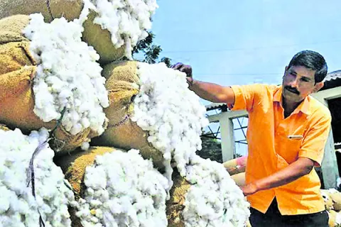 స్లాట్ బుకింగ్.. స్పాట్ సెల్లింగ్