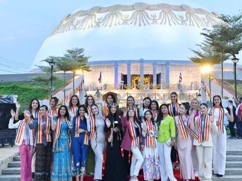 Miss World Contestants Visit Nagarjunasagar Buddhavanam Photos