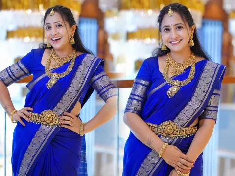 Anchor Lasya Latest Photos in Blue Saree1