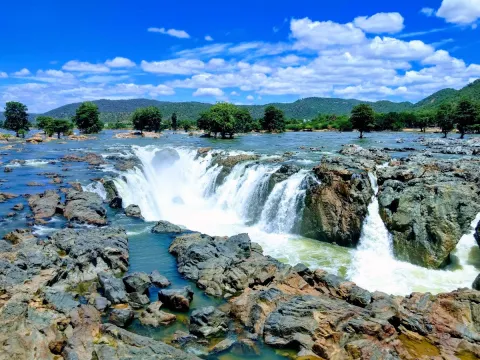 Have you seen these waterfalls in the tamilnadu5