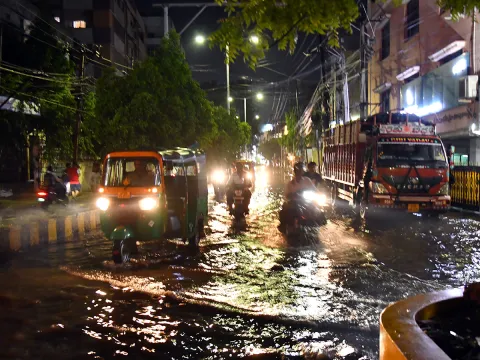 heavy rain in vijayawada photos